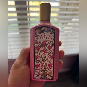 Gucci Flora Eau De Parfum